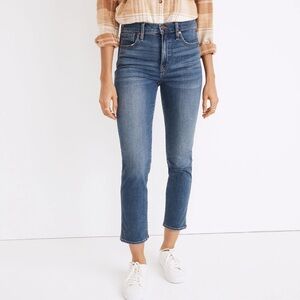 Madewell Curvy Stovepipe Jeans in Dearham Wash - Size 28